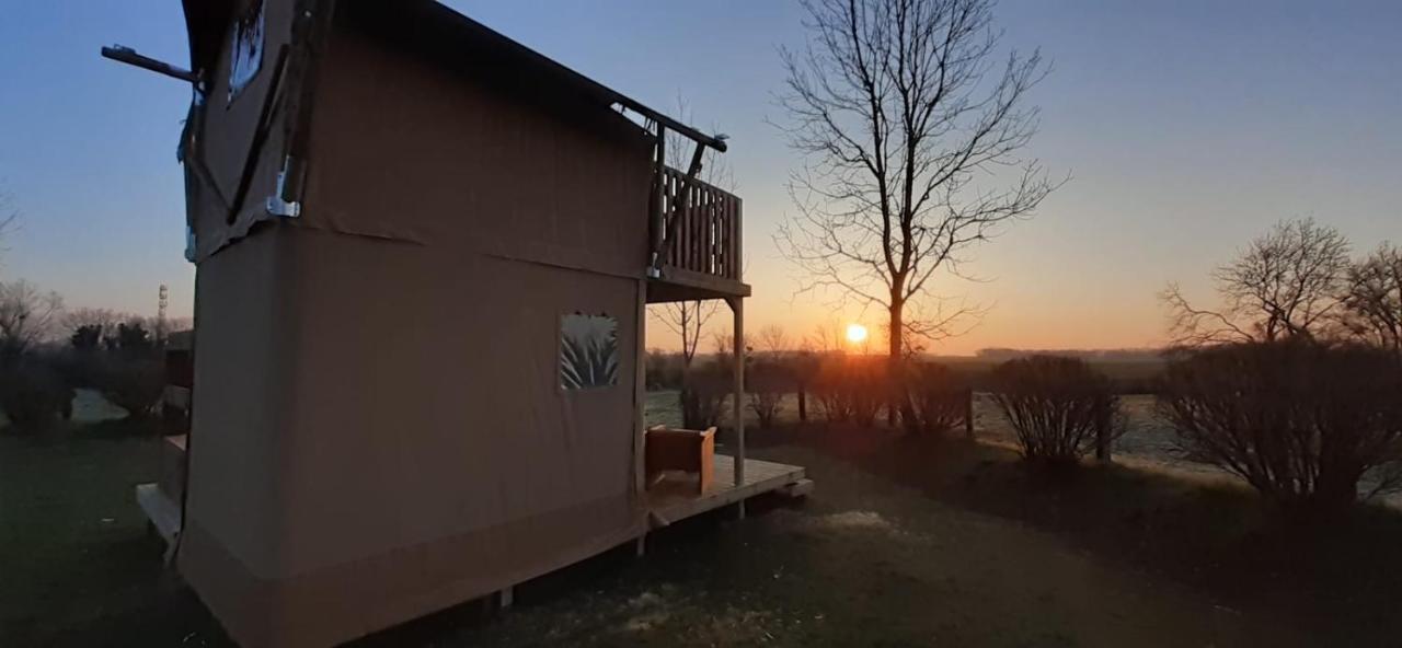 Tente Cabane du Camping Hautoreille Bannes  Bagian luar foto